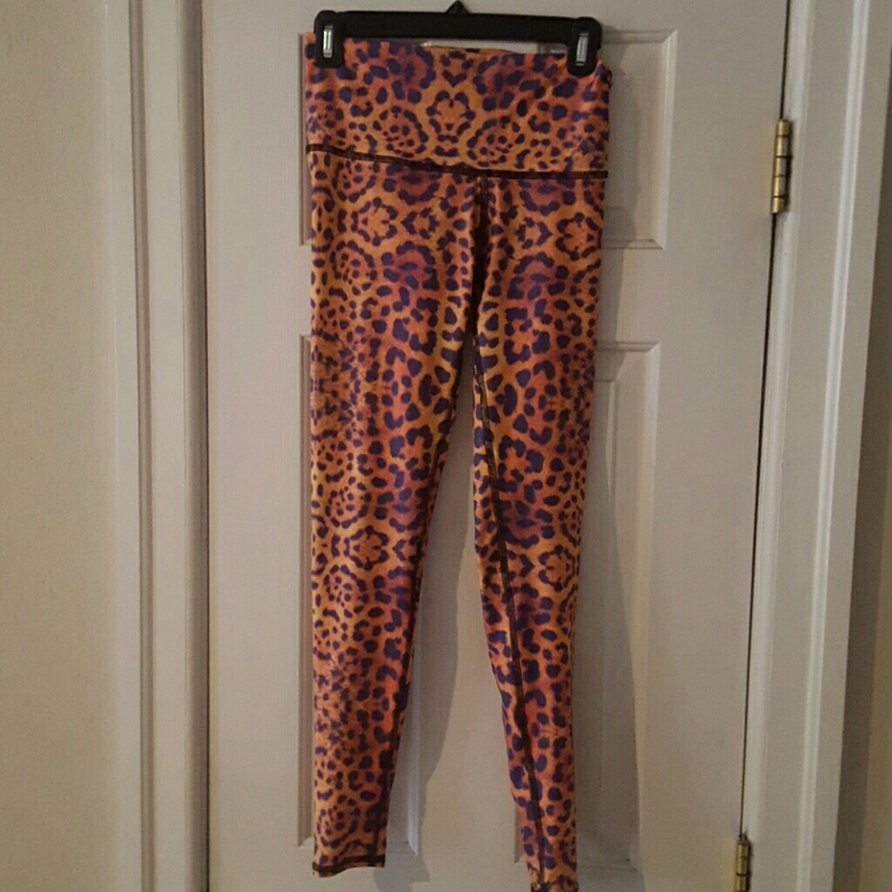 Teeki animal print leggings